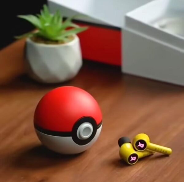 Pikachu Leafydo Earbuds ₹280. Free Delivery in anywhere India